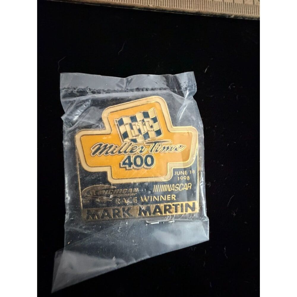 Vintage Mark Martin 1998 NASCAR Miller Time 400 Race winner pin